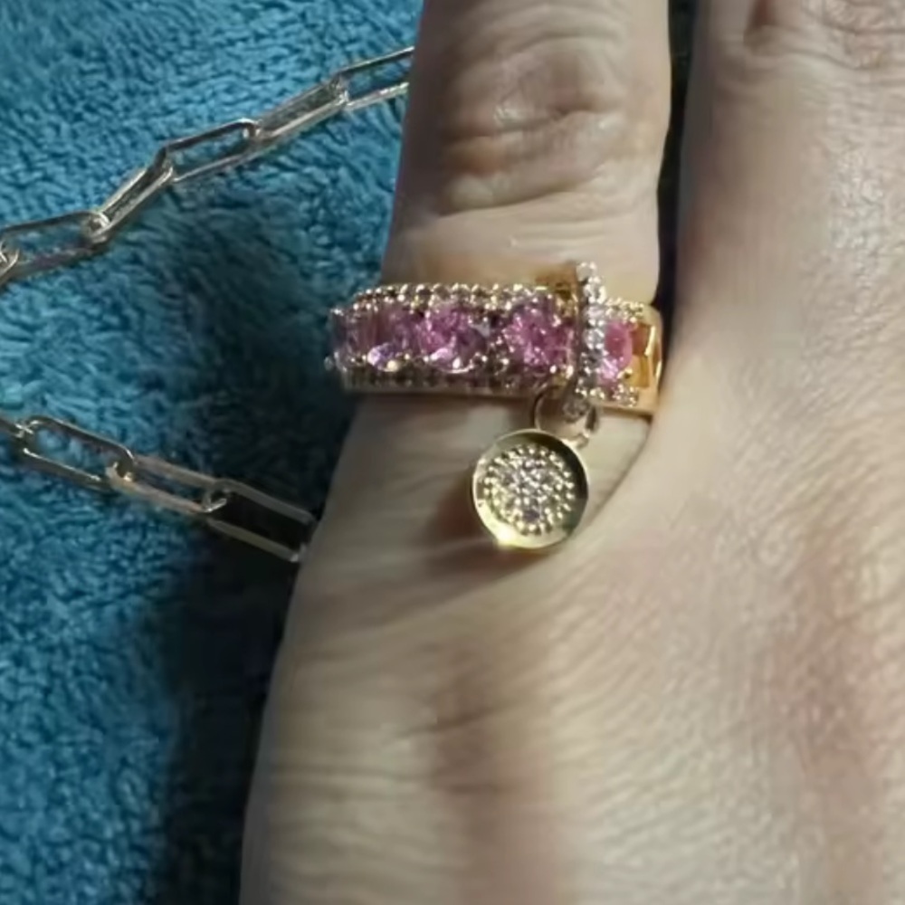New! Women’s pink diamond 18 k gold color plated unique ring - Picture 8 of 8